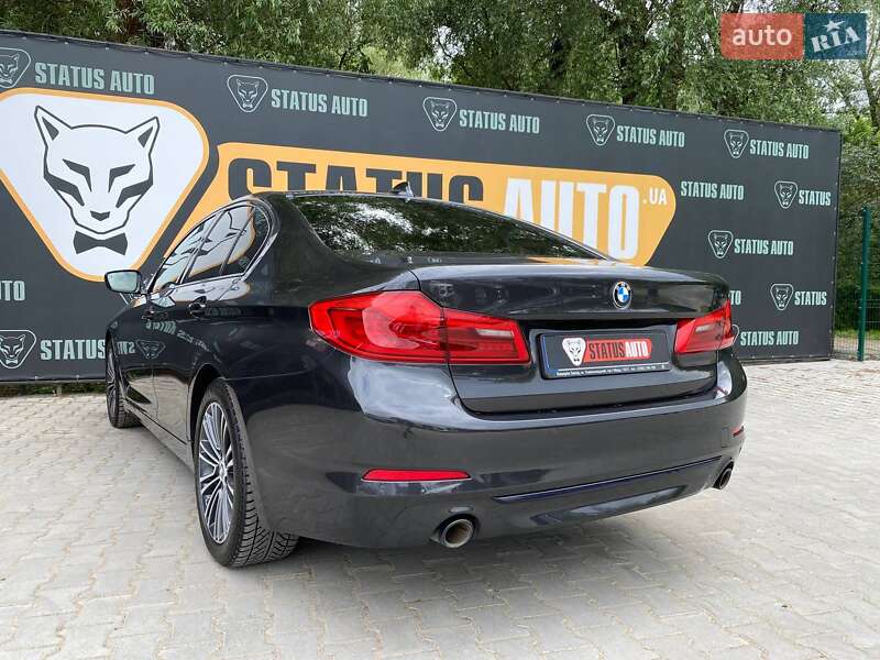 Седан BMW 5 Series 2017 в Хмельницком