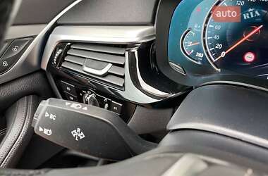 Седан BMW 5 Series 2017 в 