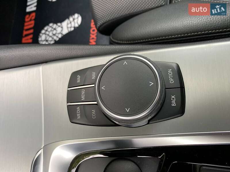 Седан BMW 5 Series 2017 в Хмельницком