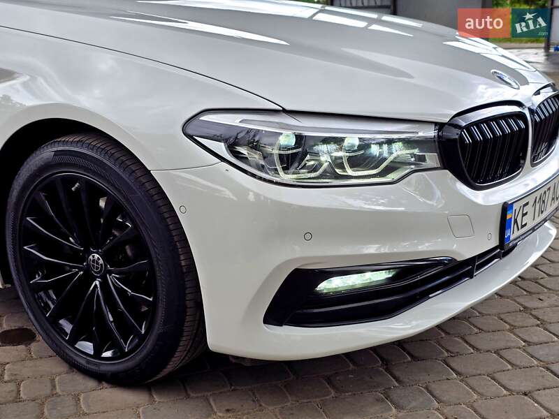 Седан BMW 5 Series 2018 в Києві