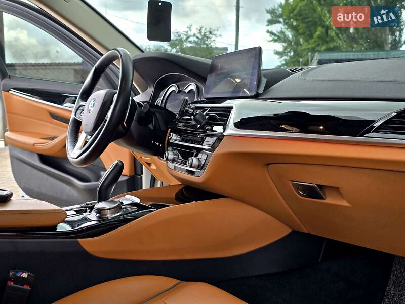 Седан BMW 5 Series 2018 в Києві