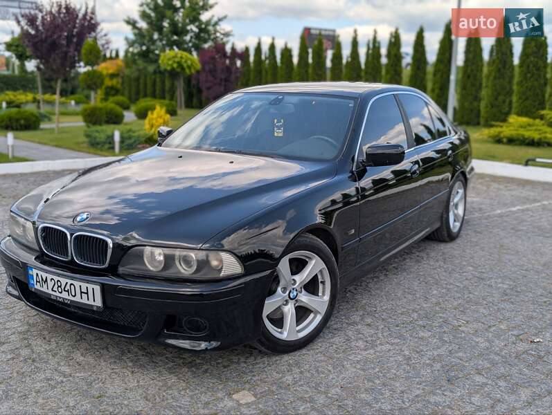Седан BMW 5 Series 2001 в 