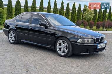 Седан BMW 5 Series 2001 в 