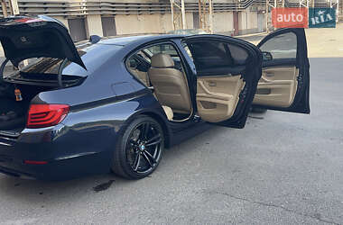 Седан BMW 5 Series 2013 в 