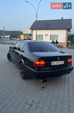 Седан BMW 5 Series 1999 в 