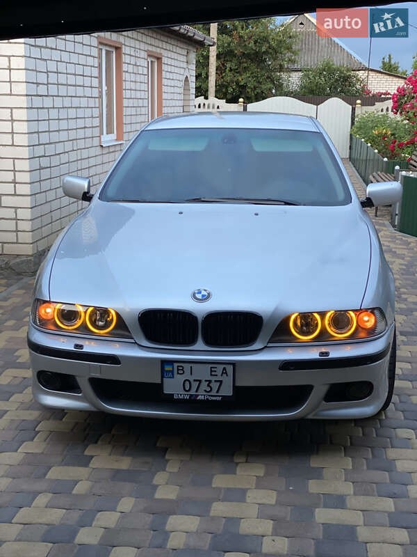 Седан BMW 5 Series 2002 в 