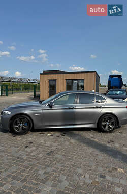 Седан BMW 5 Series 2010 в 