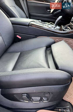 Седан BMW 5 Series 2010 в 