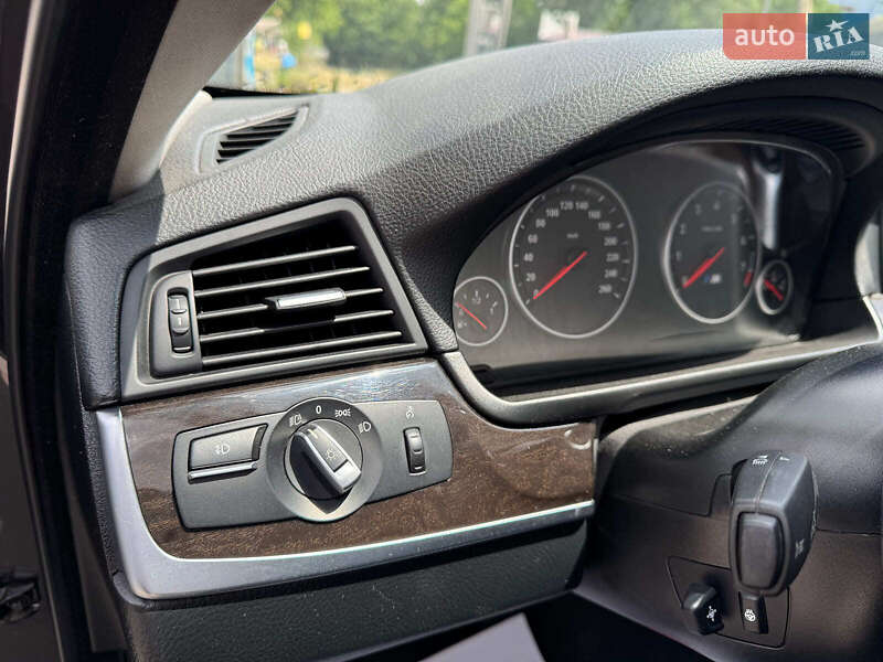Седан BMW 5 Series 2015 в Запорожье
