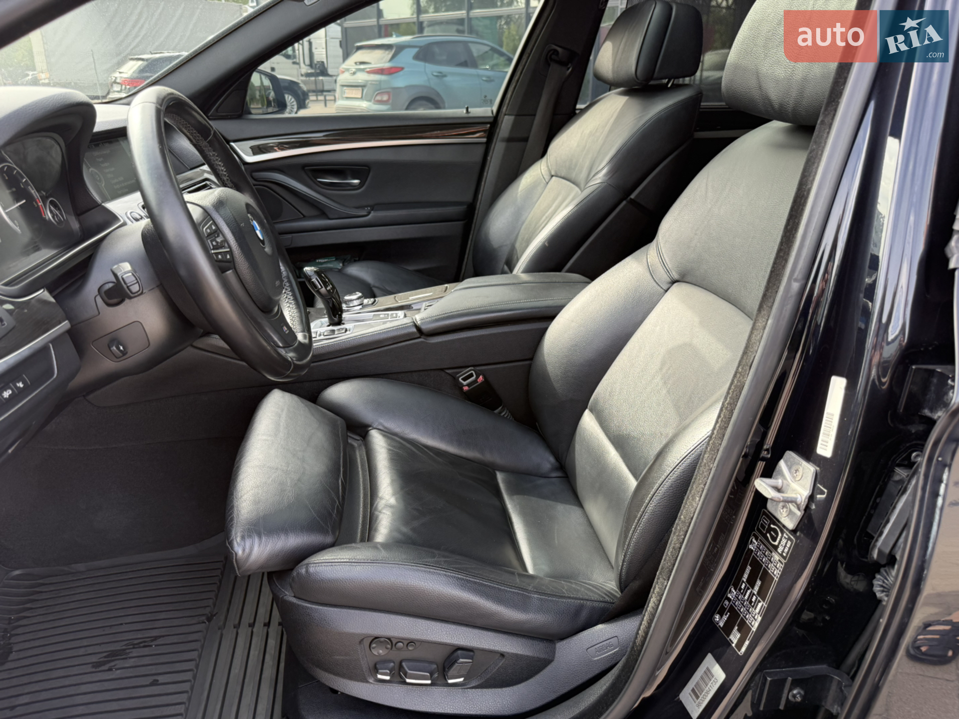 2011 BMW 5er - мініатюра 17