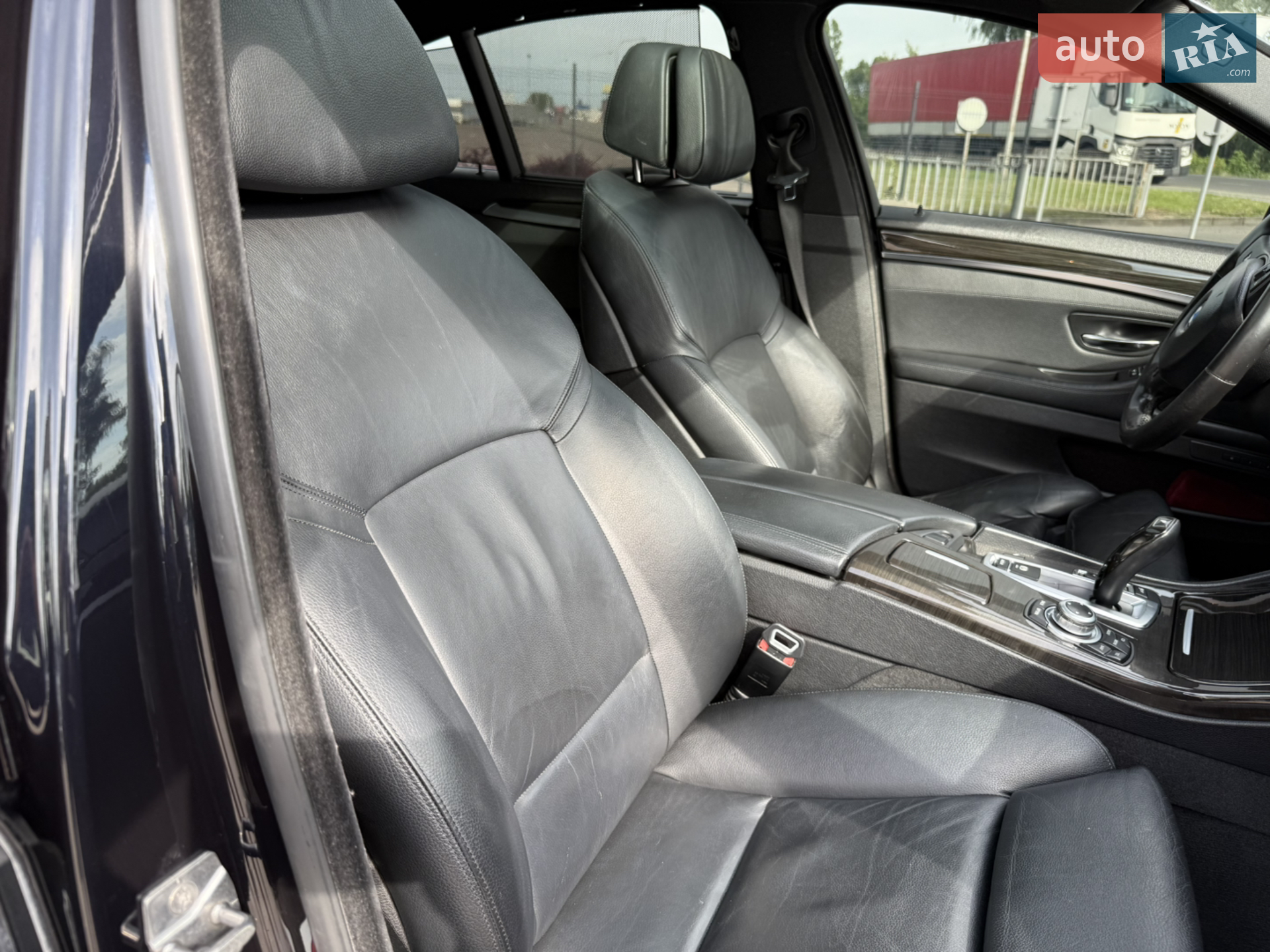 2011 BMW 5er - мініатюра 27