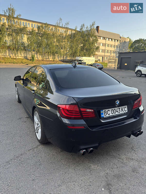 Седан BMW 5 Series 2013 в Львові