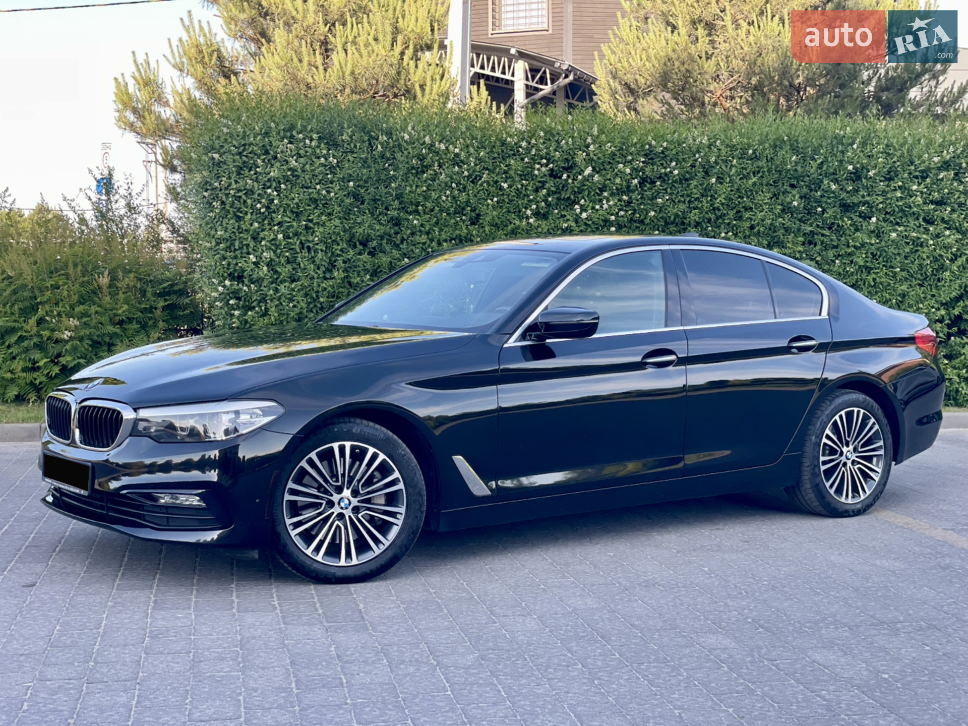 2018 BMW 5er - мініатюра 2