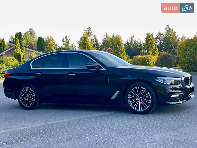 Седан BMW 5 Series 2018 в Львові