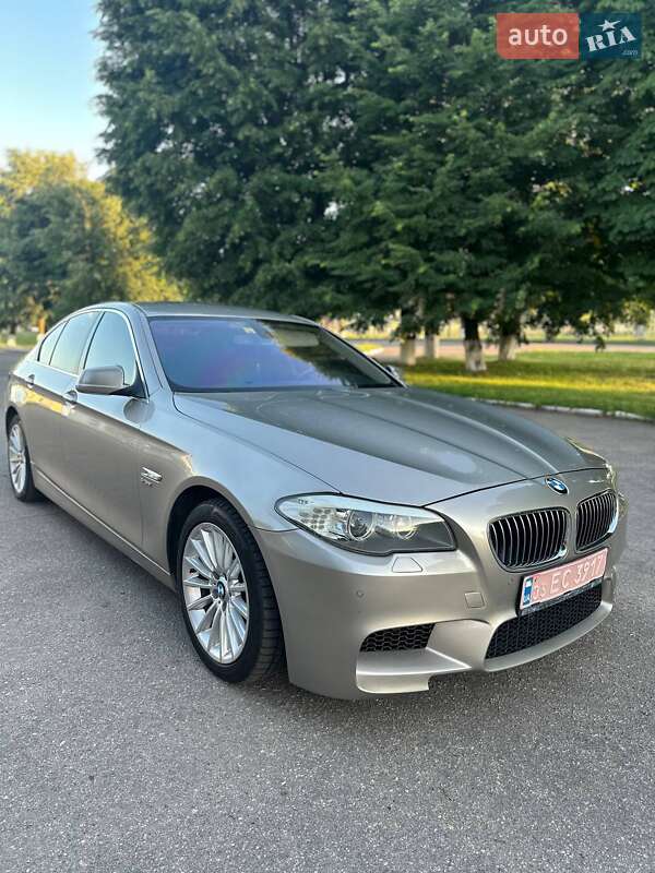 Седан BMW 5 Series 2012 в Золотоноше