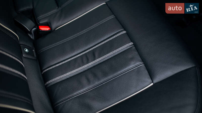 Седан BMW 5 Series 2019 в Черновцах