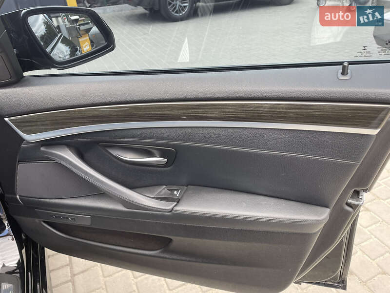 Седан BMW 5 Series 2014 в Днепре