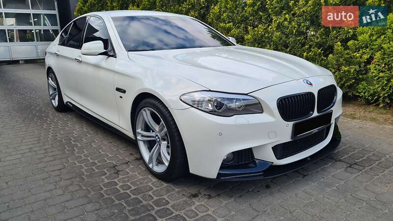 Седан BMW 5 Series 2011 в Львове
