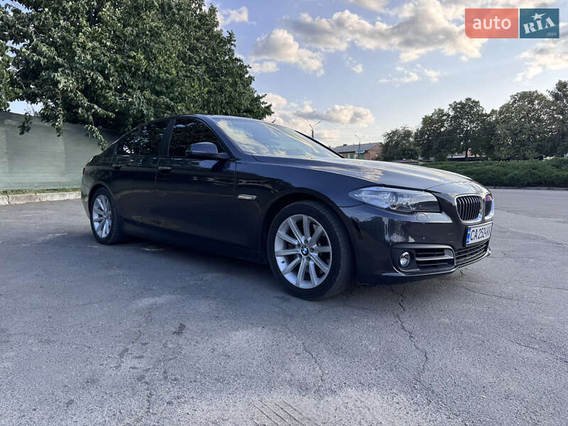 Седан BMW 5 Series 2015 в Умани