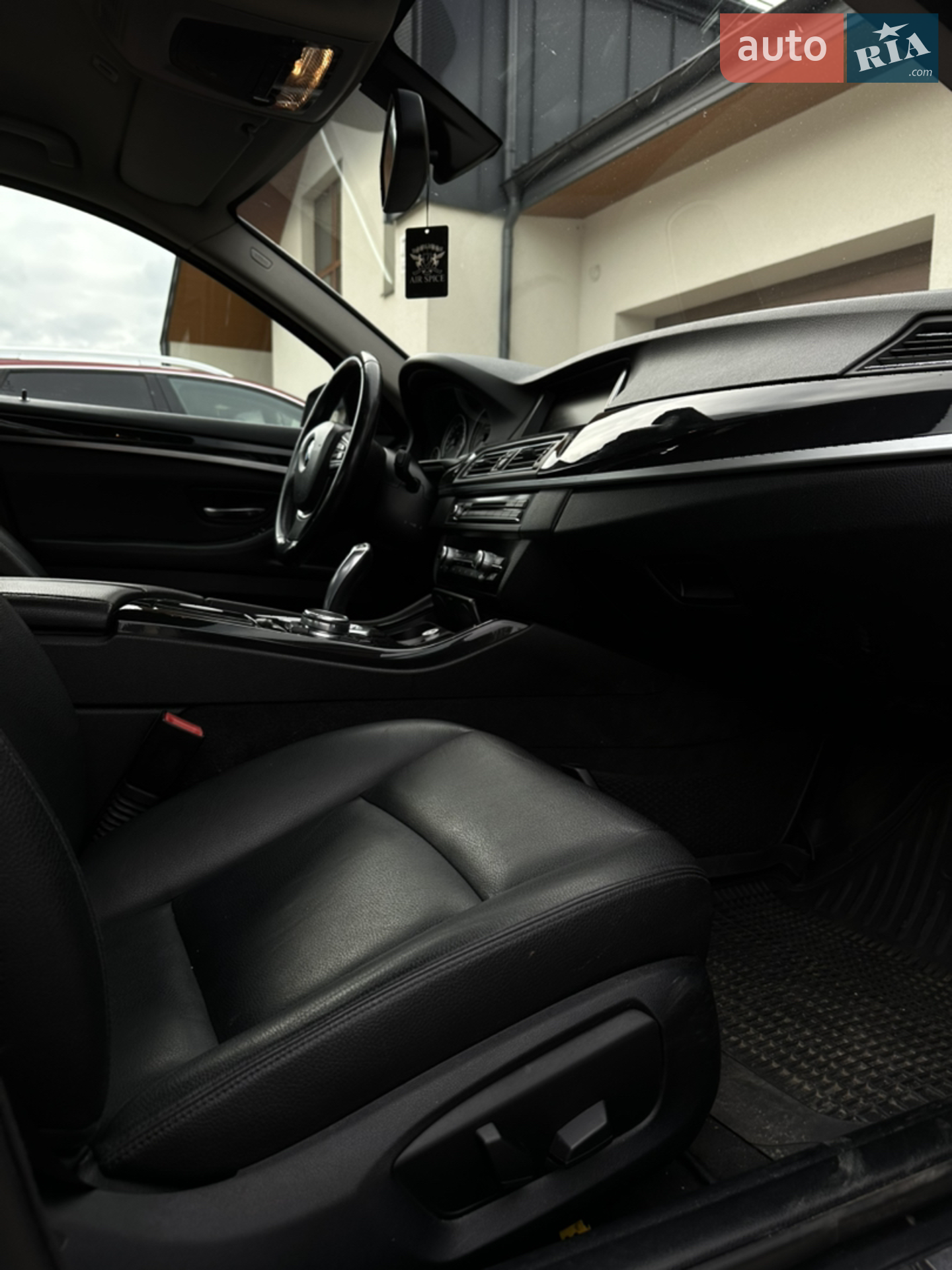 2016 BMW 5er - мініатюра 9