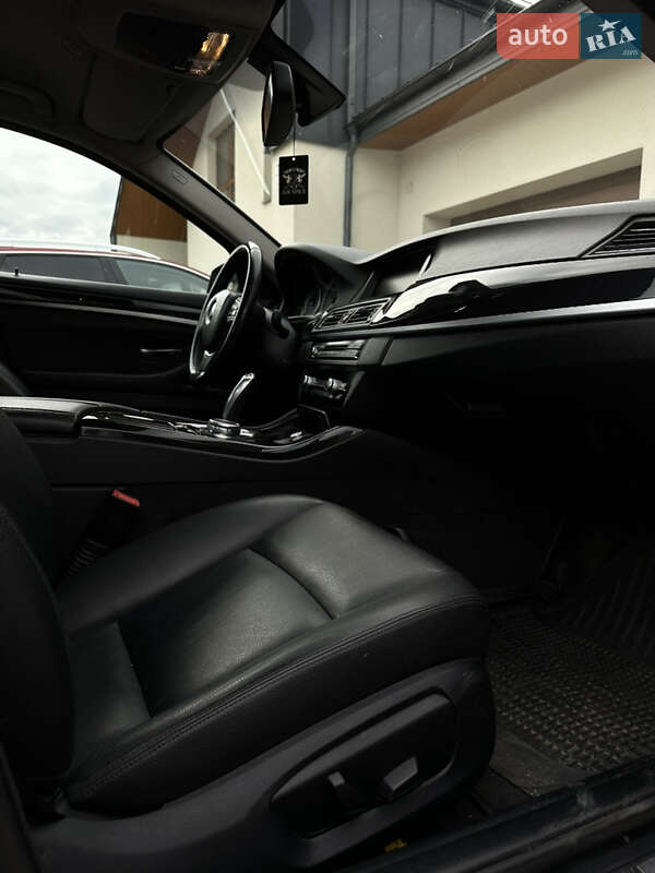 Седан BMW 5 Series 2016 в Виннице