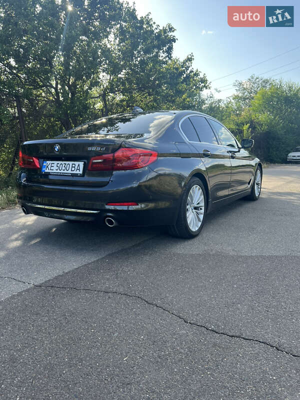 Седан BMW 5 Series 2018 в Кривому Розі