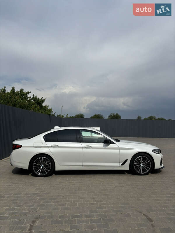 Седан BMW 5 Series 2020 в Южноукраїнську