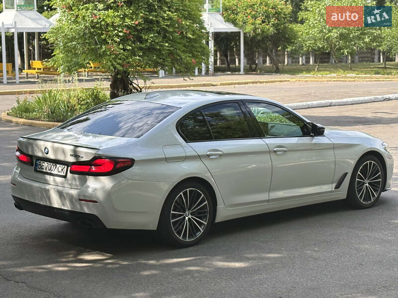 Седан BMW 5 Series 2020 в Южноукраїнську