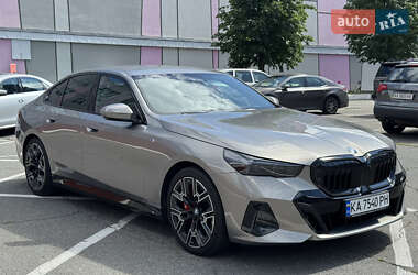 Седан BMW 5 Series 2024 в Киеве