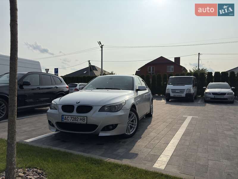 Седан BMW 5 Series 2004 в Луцке