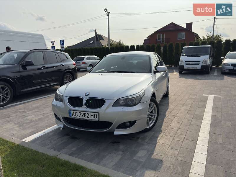 Седан BMW 5 Series 2004 в Луцке