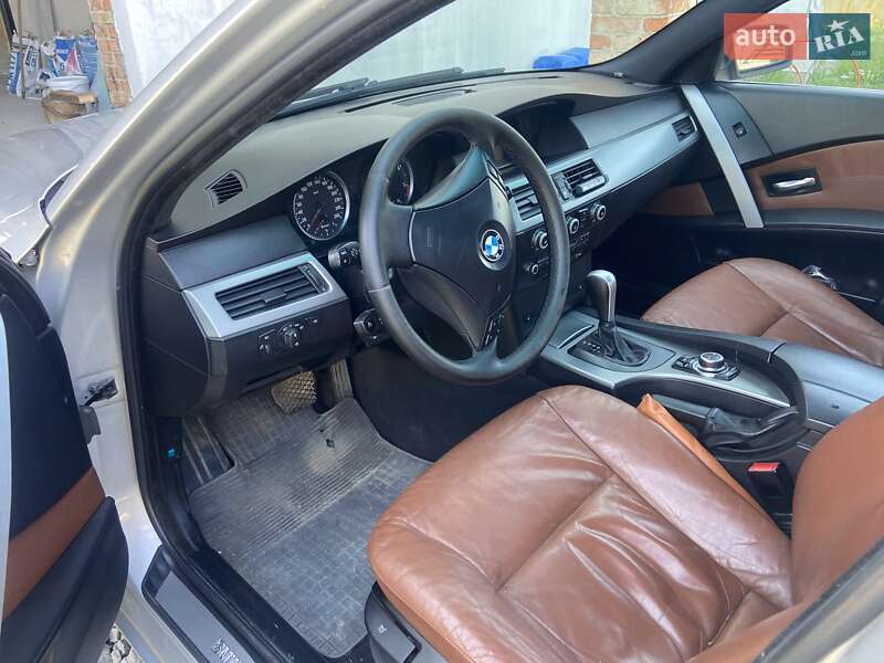 Седан BMW 5 Series 2004 в Луцке