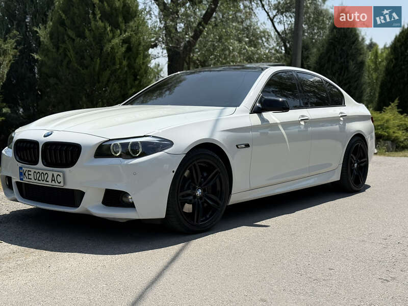Седан BMW 5 Series 2012 в Дніпрі