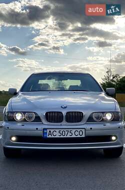 Седан BMW 5 Series 2000 в Луцке