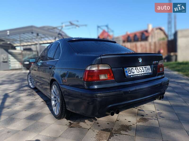 Седан BMW 5 Series 2002 в Самборе