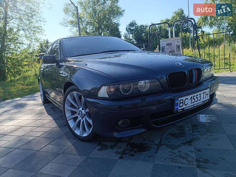 Седан BMW 5 Series 2002 в Самборе