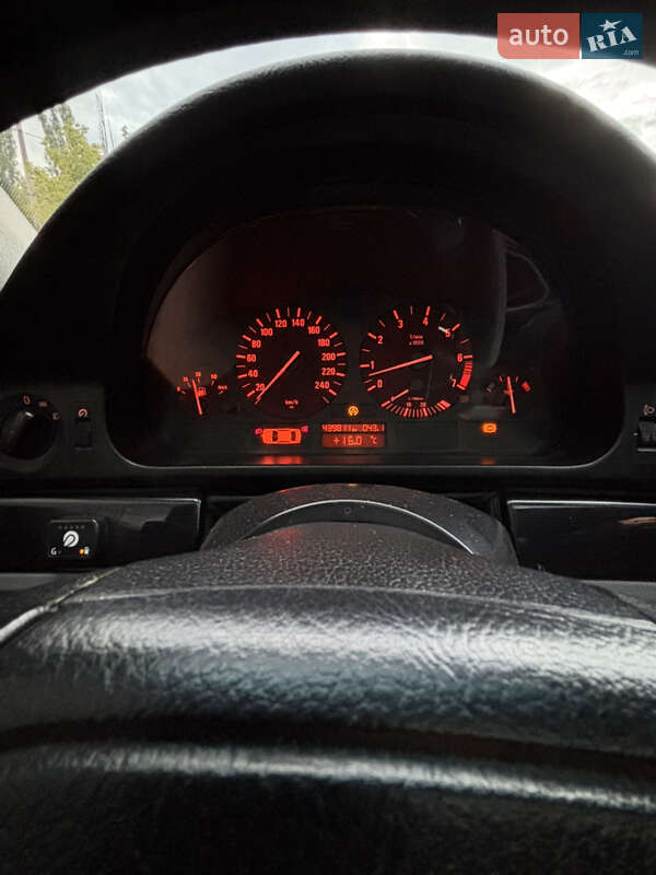 Седан BMW 5 Series 1996 в Кривом Роге