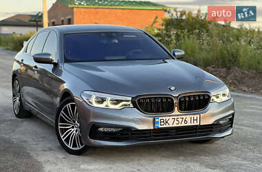 Седан BMW 5 Series 2017 в Ровно