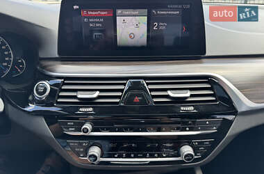 Седан BMW 5 Series 2018 в  фото 33 Седан BMW 5 Series 2018 в