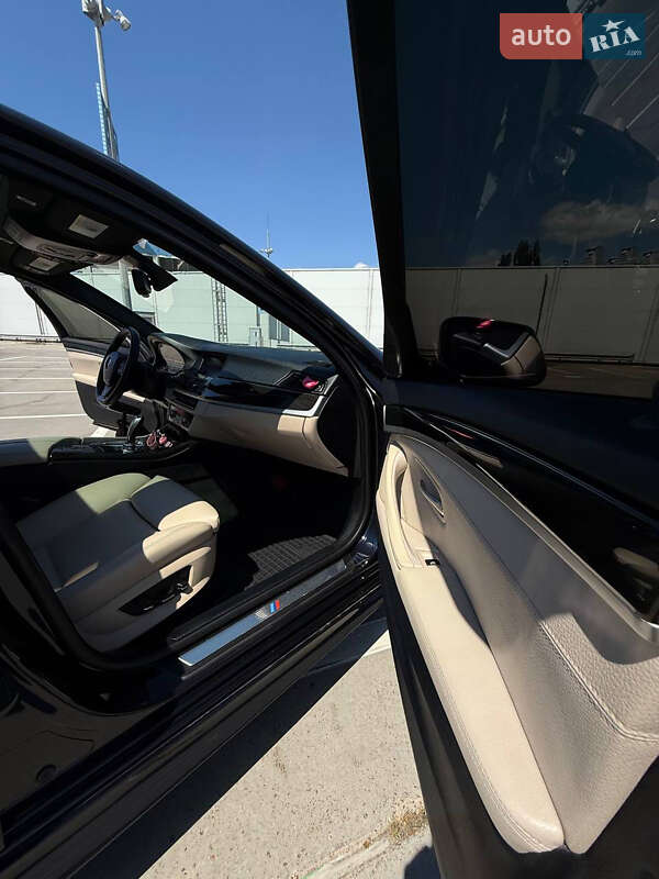 Седан BMW 5 Series 2012 в Киеве