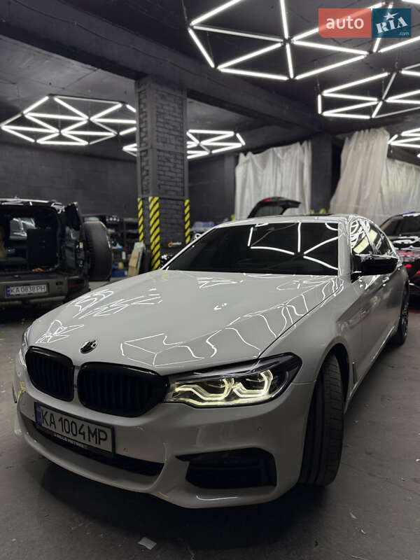 Седан BMW 5 Series 2017 в Києві
