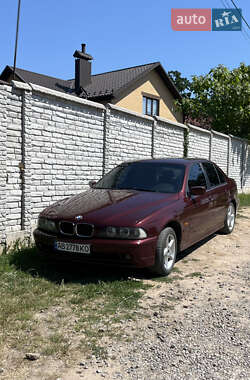 Седан BMW 5 Series 2001 в Виннице