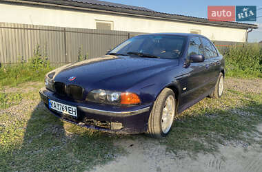 Седан BMW 5 Series 1997 в Киеве