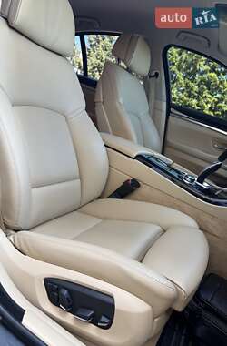 Седан BMW 5 Series 2015 в 