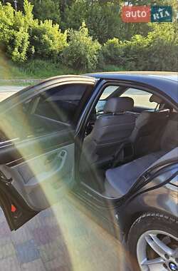Седан BMW 5 Series 2000 в 