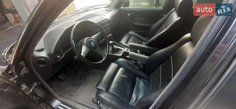 Седан BMW 5 Series 1990 в Криничках