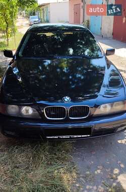 Универсал BMW 5 Series 1998 в Южном