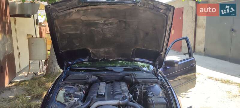 Универсал BMW 5 Series 1998 в Староказачьем фото 13 Универсал BMW 5 Series 1998 в Староказачьем