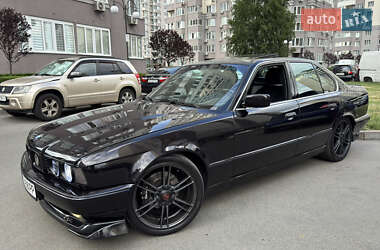 Седан BMW 5 Series 1989 в Києві