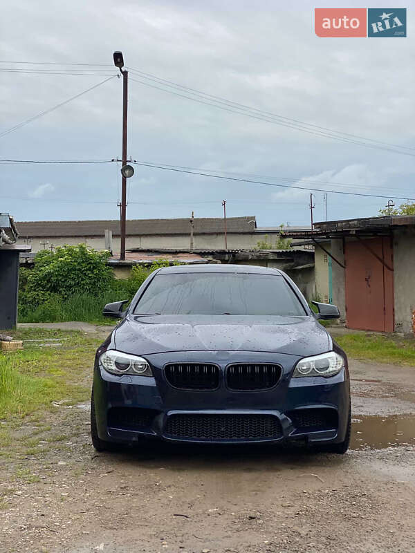 Седан BMW 5 Series 2011 в Стрию